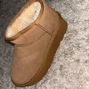 LEFT shoe only! SINGLE boot 🥾 chestnut fur‎ lined platform winter boots NWOB